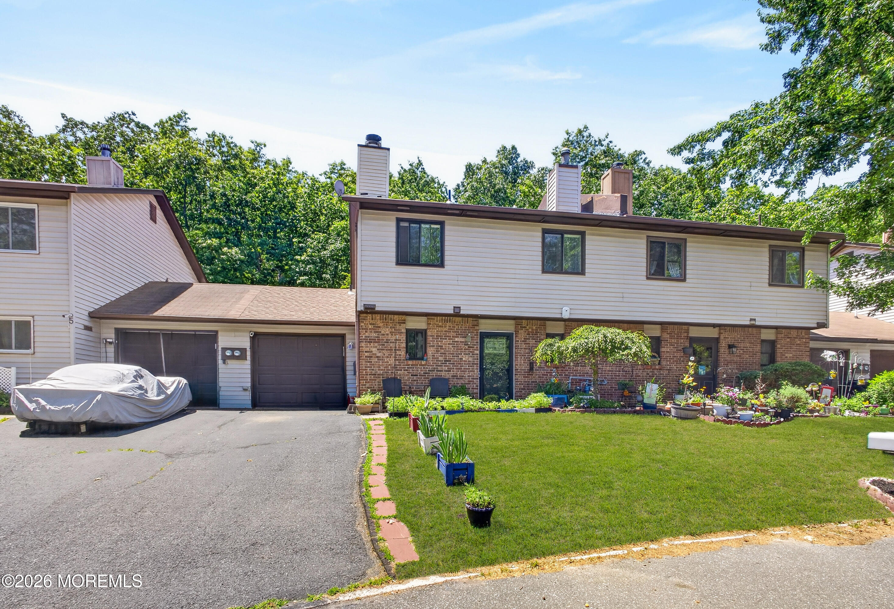 6 Swan Road Howell NJ 07731