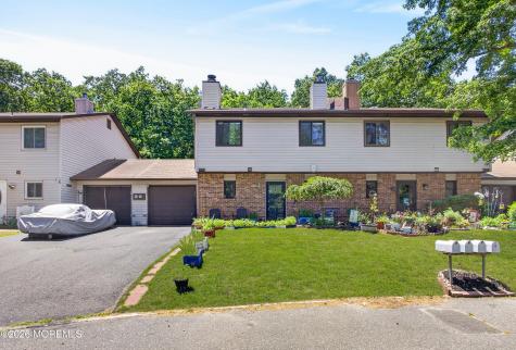 6 Swan Road Howell NJ 07731