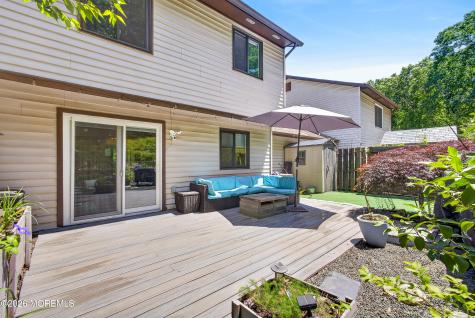 6 Swan Road Howell NJ 07731