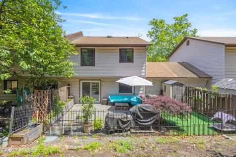 6 Swan Road Howell NJ 07731