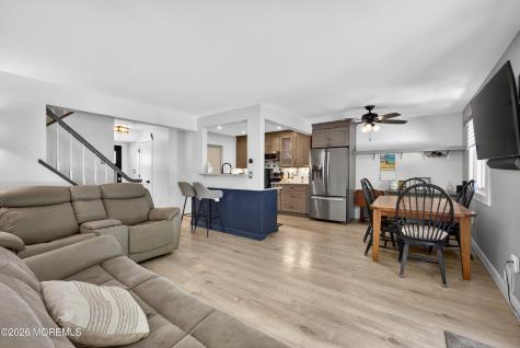 6 Swan Road Howell NJ 07731