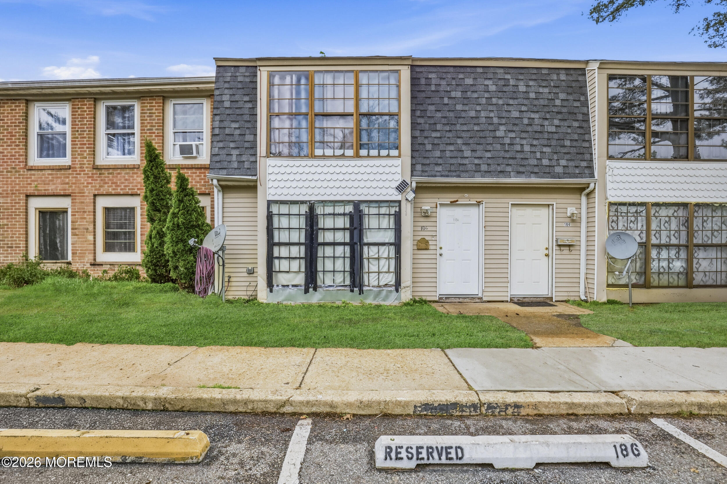 186 Coventry Drive Lakewood NJ 08701