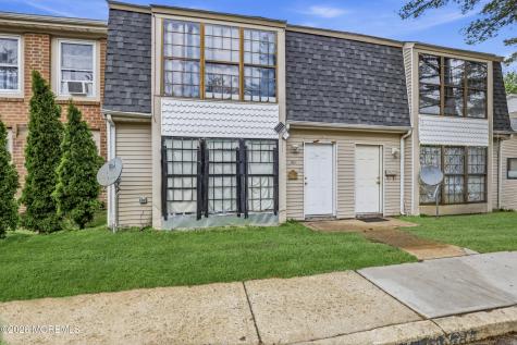 186 Coventry Drive Lakewood NJ 08701