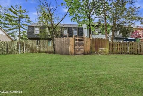 186 Coventry Drive Lakewood NJ 08701