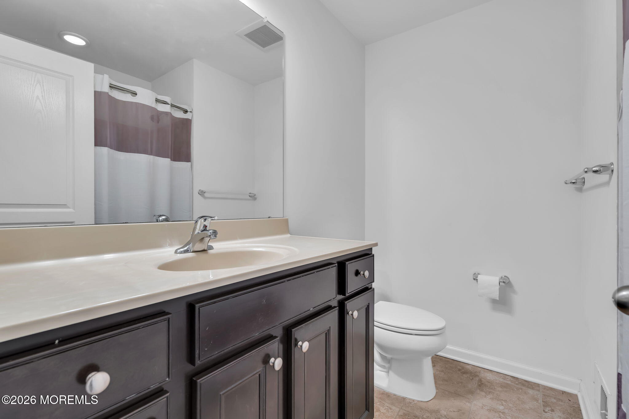 2464 Canterbury Lane North Brunswick NJ 08902