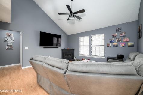 105 Whispering Oaks Way Jackson NJ 08527