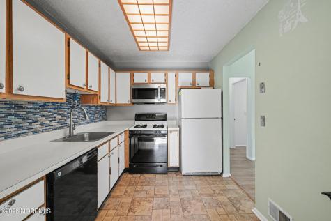1807 Lilly Lane Jackson NJ 08527