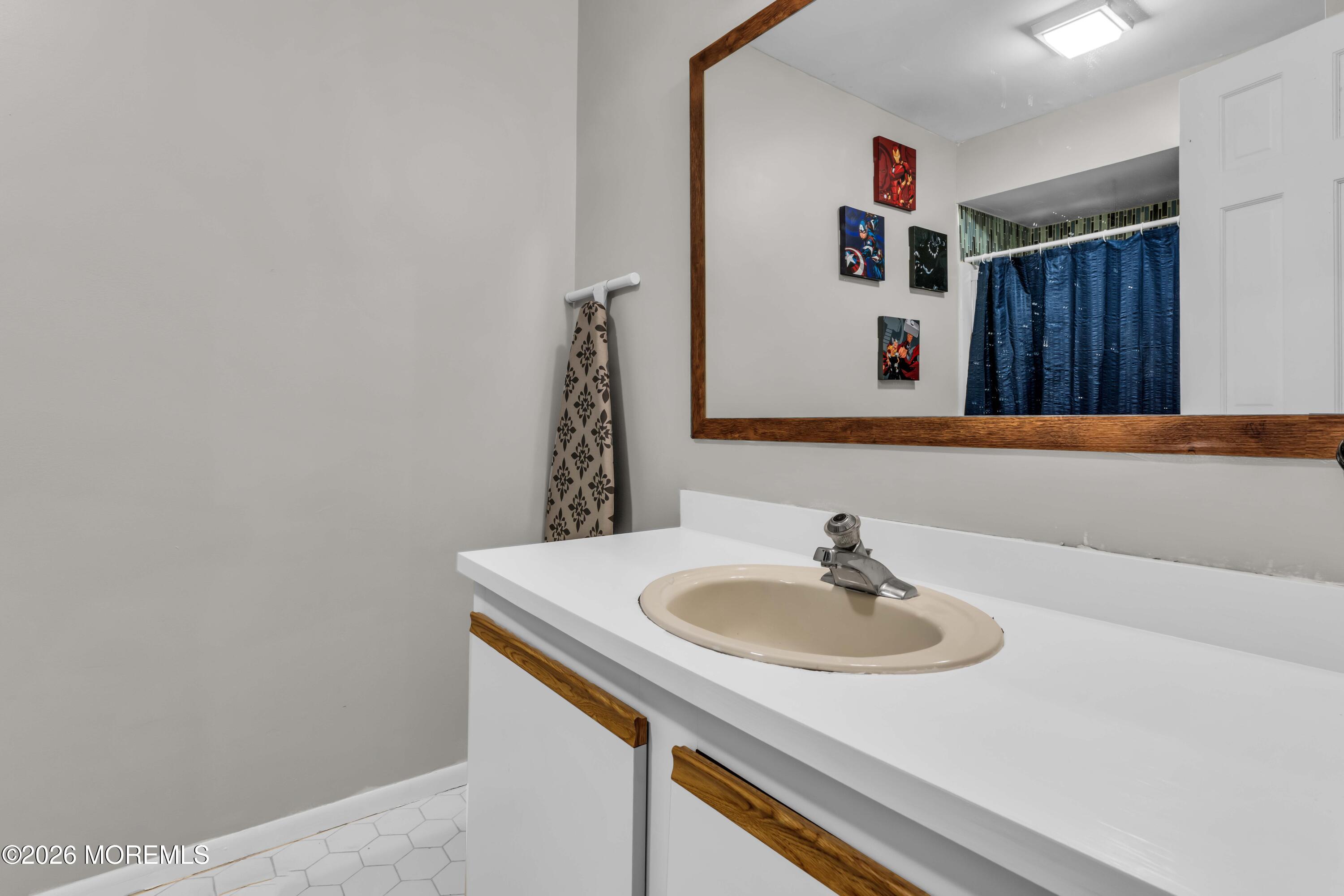 69 Lexington Circle Matawan NJ 07747