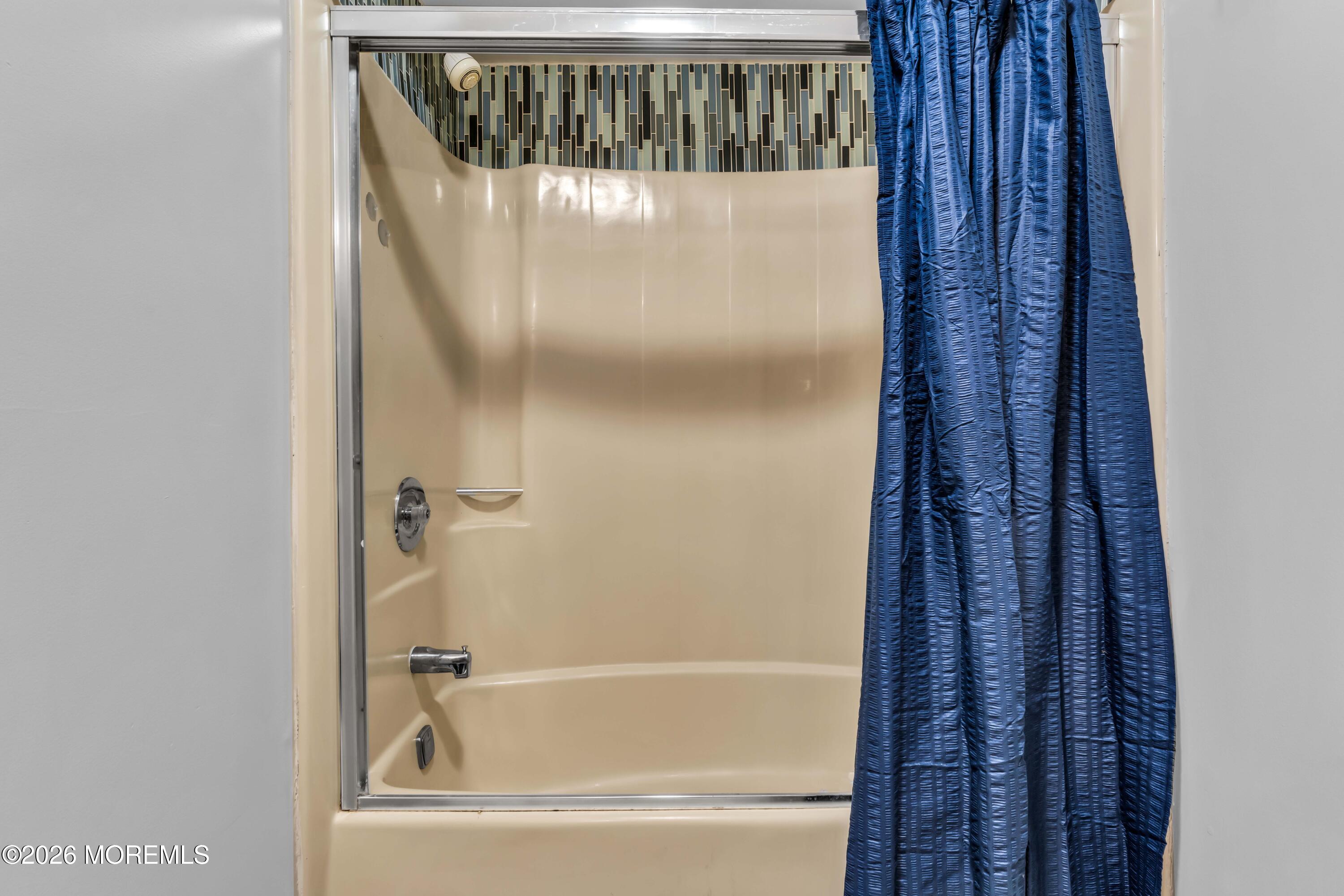 69 Lexington Circle Matawan NJ 07747