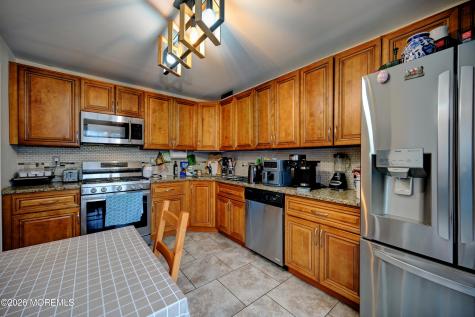 22 Borelle Square Parlin NJ 08859