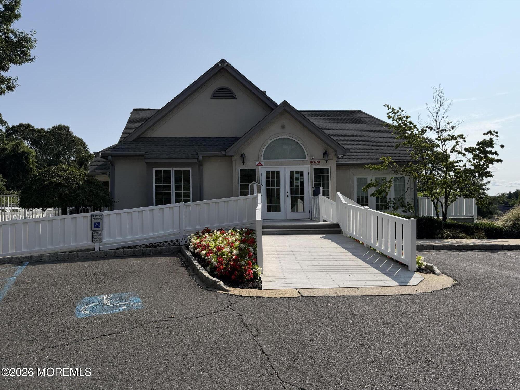 2704 Commons Drive East Brunswick NJ 08816