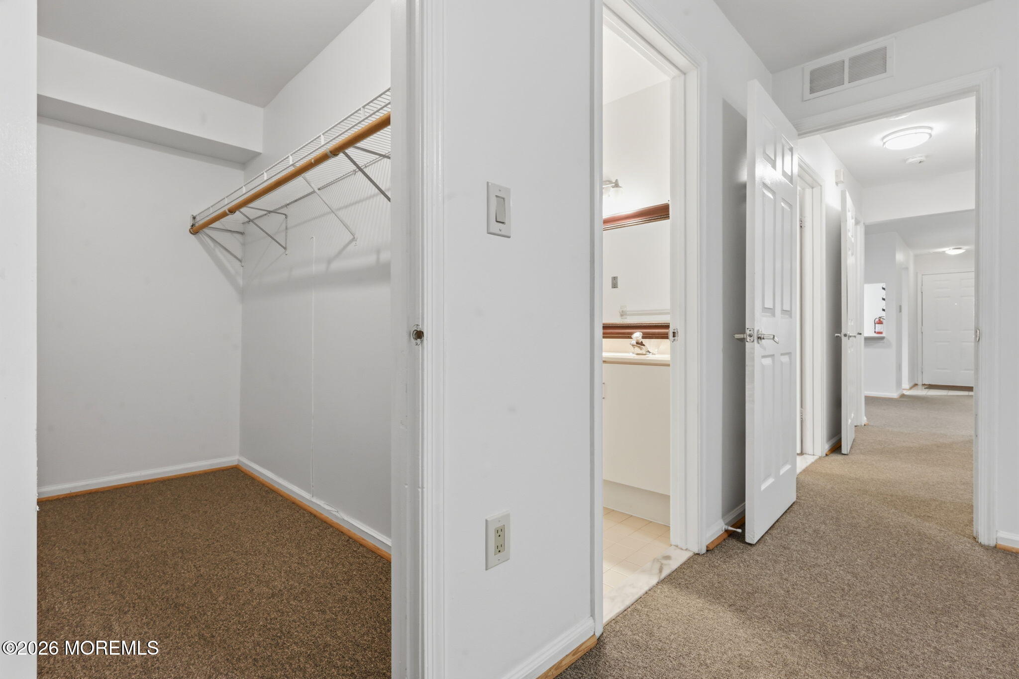 2704 Commons Drive East Brunswick NJ 08816