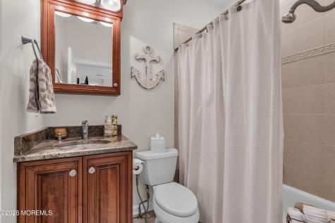 20 Brianna Court Atlantic Highlands NJ 07716