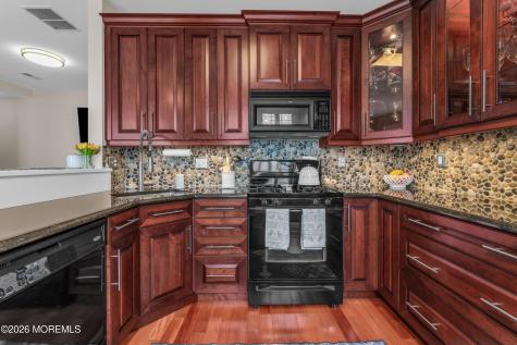 20 Brianna Court Atlantic Highlands NJ 07716