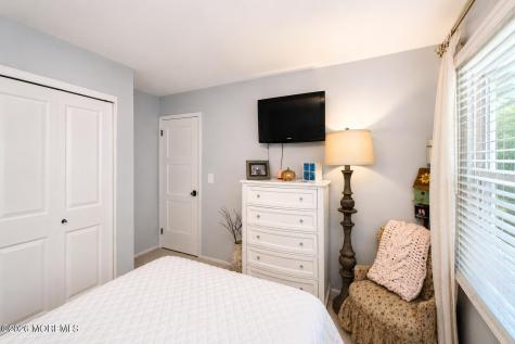 4 Shilling Way Jackson NJ 08527
