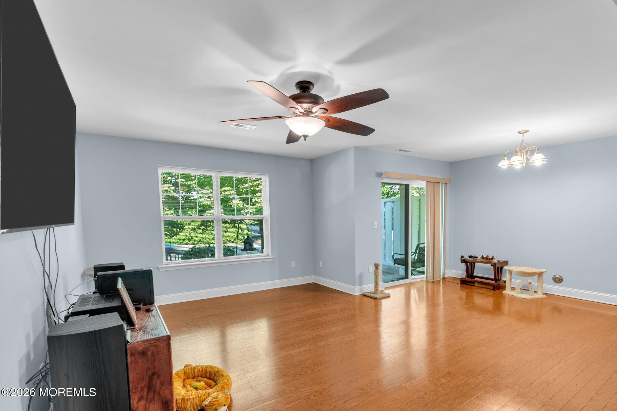28 Wiley Way Toms River NJ 08757