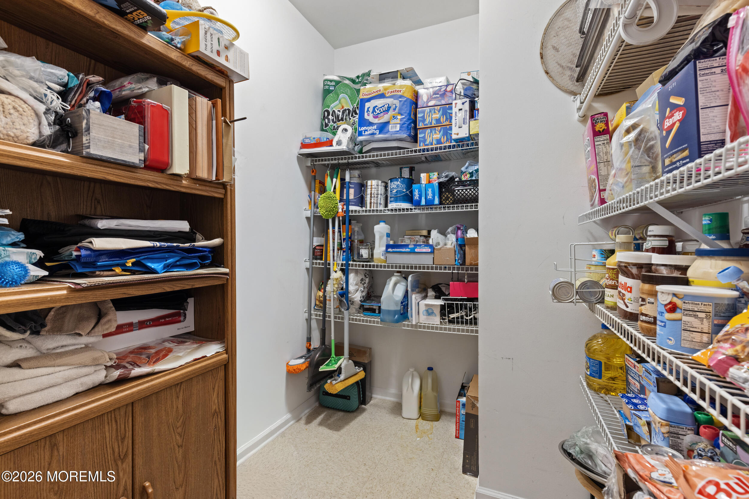 90 Deepwater Circle Manalapan NJ 07726