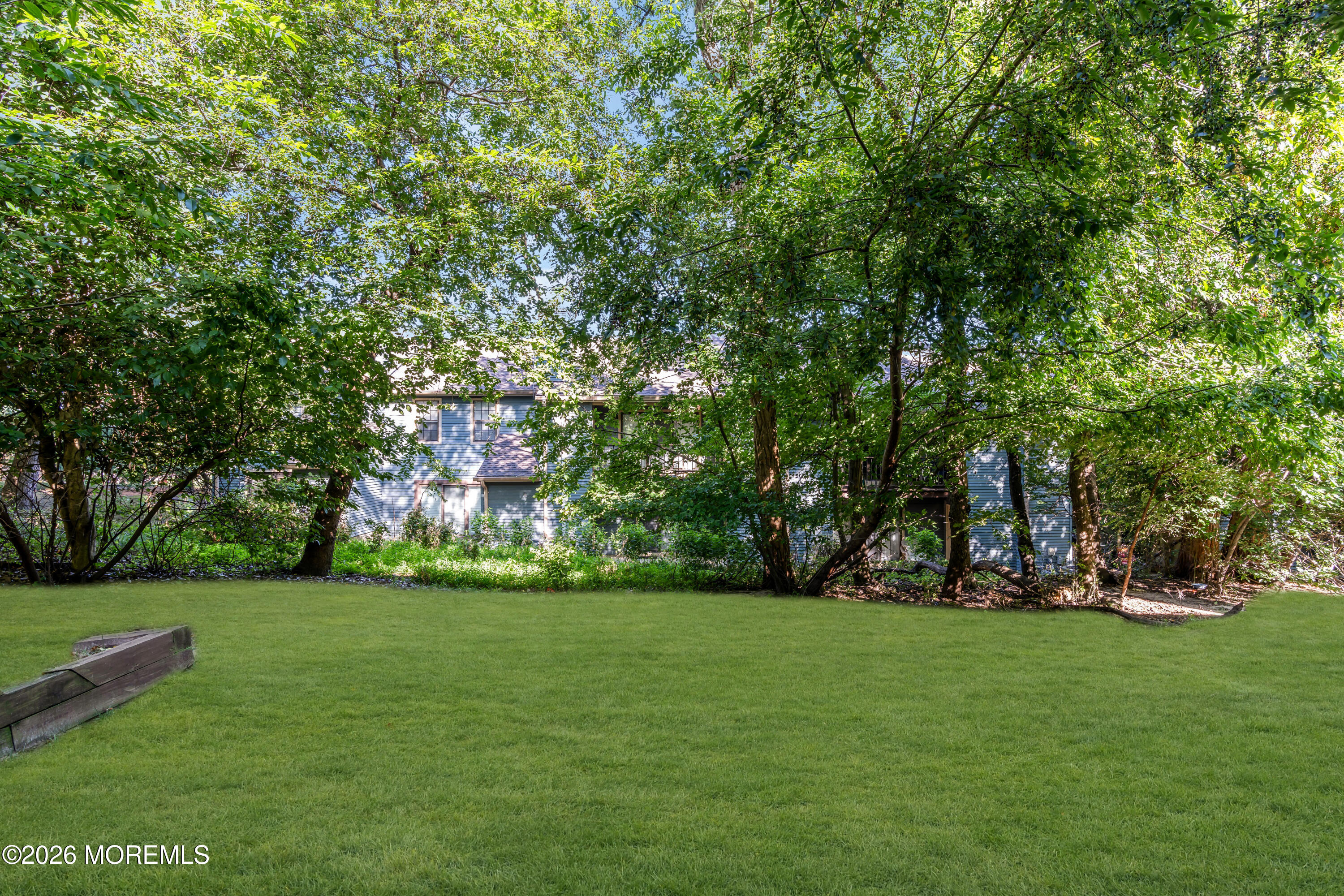 121 Dumbarton Hill Court Aberdeen NJ 07747