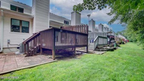 57 Chestnut Way Manalapan NJ 07726