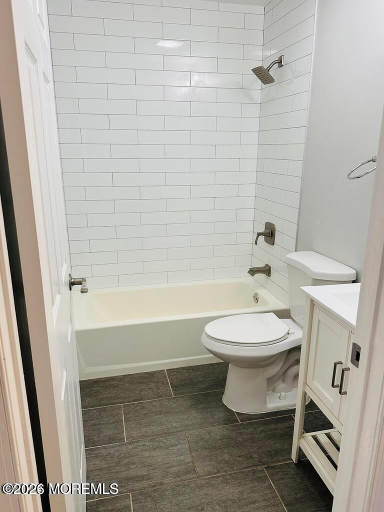 76 Des Moines Court Tinton Falls NJ 07712