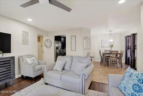 402 Daisy Court Jackson NJ 08527