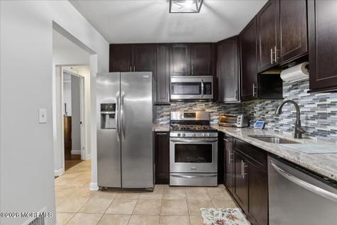 402 Daisy Court Jackson NJ 08527