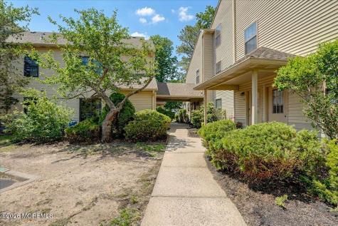 402 Daisy Court Jackson NJ 08527