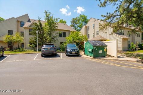 402 Daisy Court Jackson NJ 08527