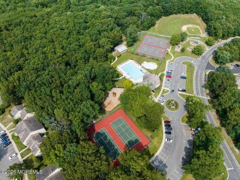 402 Daisy Court Jackson NJ 08527