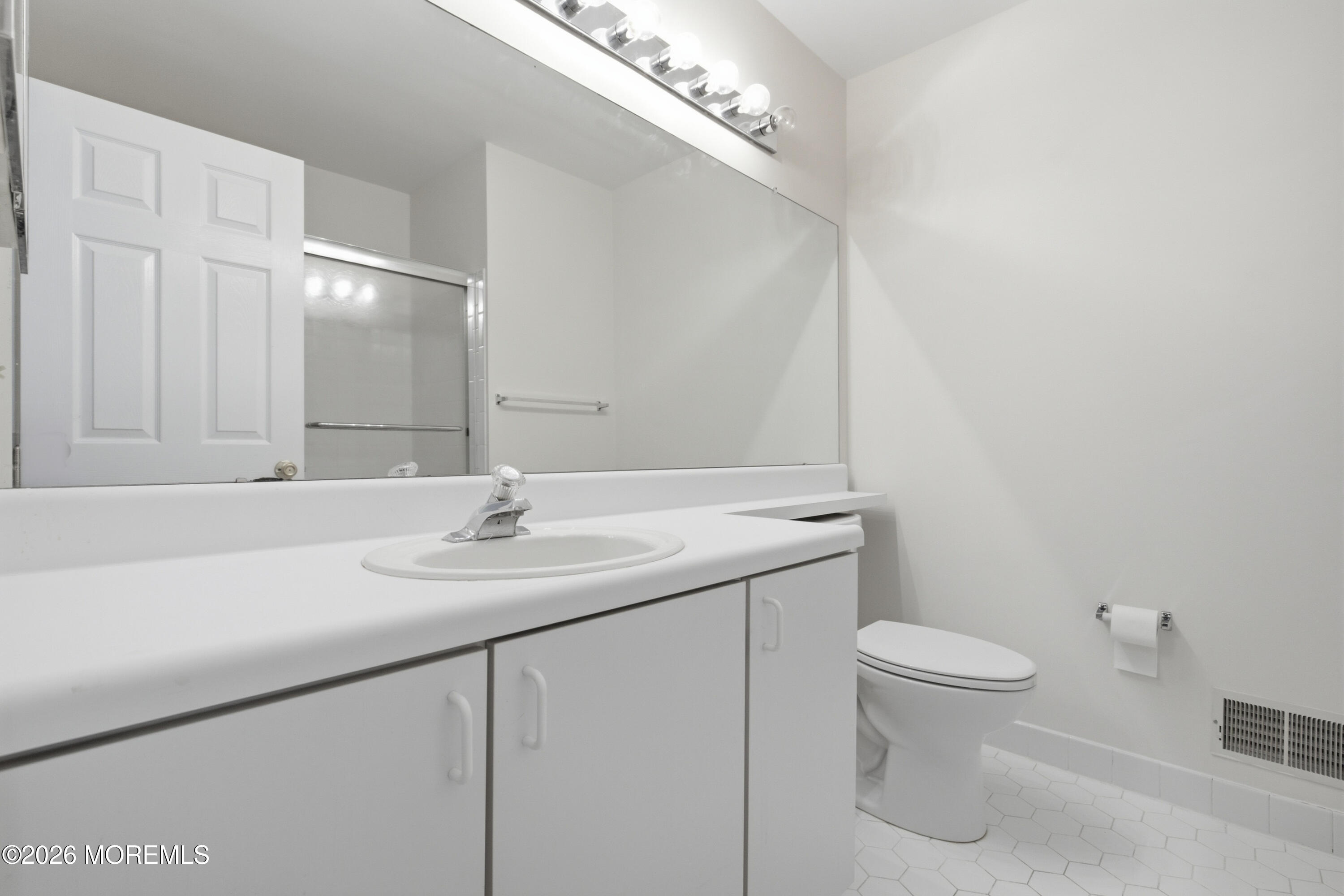 2002 Edwards Lane Toms River NJ 08753