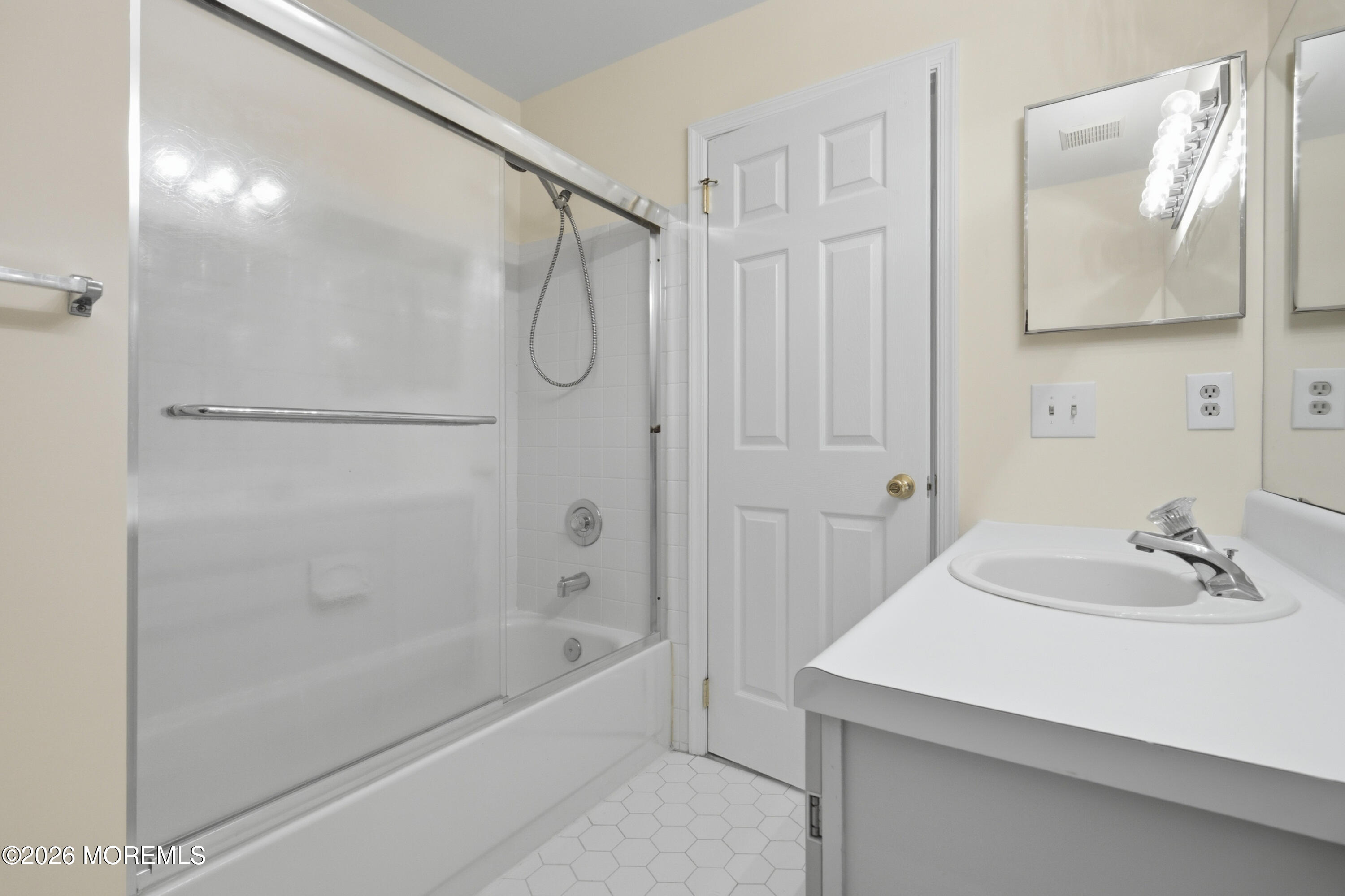 2002 Edwards Lane Toms River NJ 08753