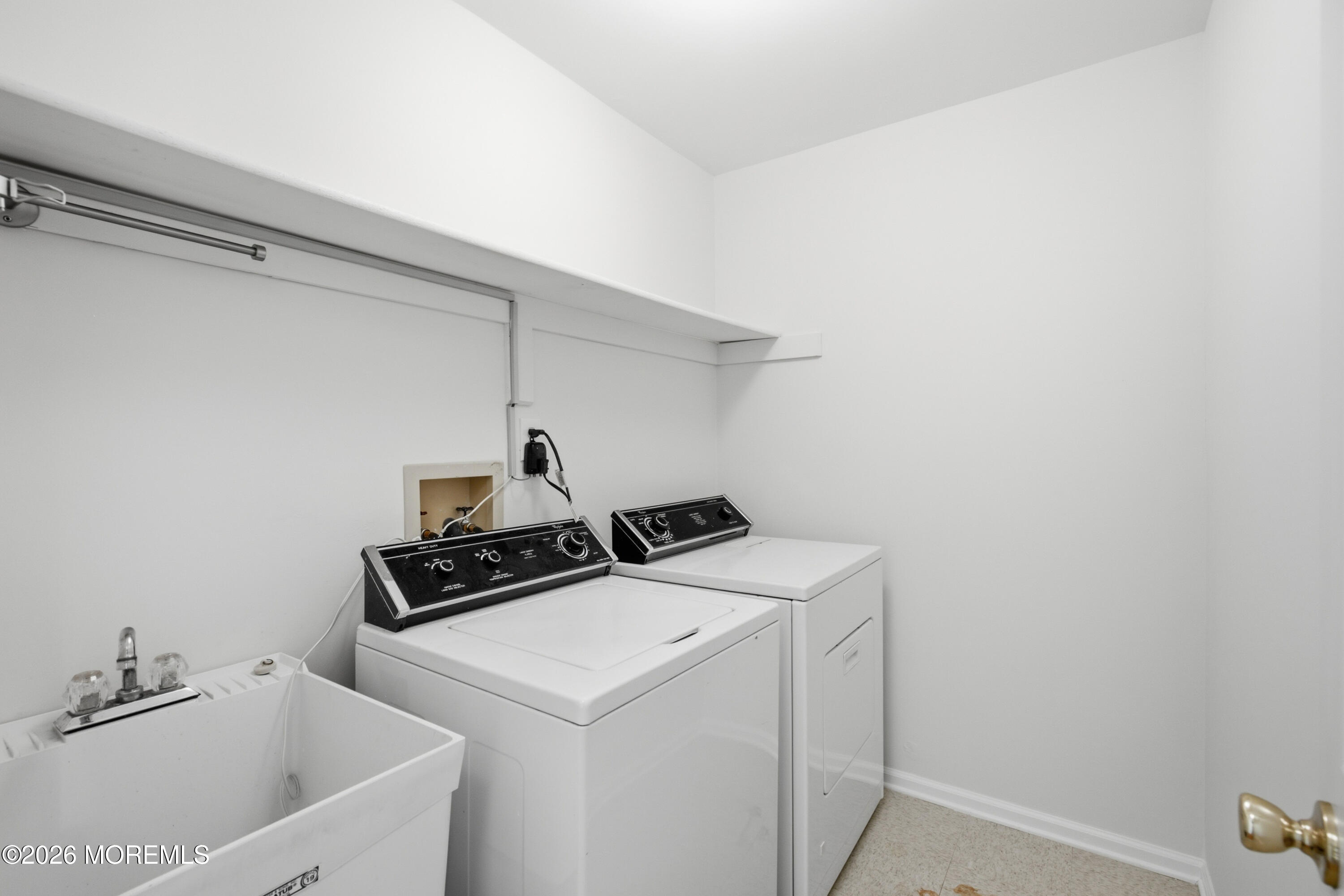 2002 Edwards Lane Toms River NJ 08753