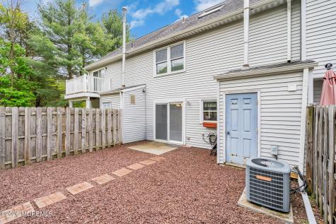 40 Independence Court Jackson NJ 08527