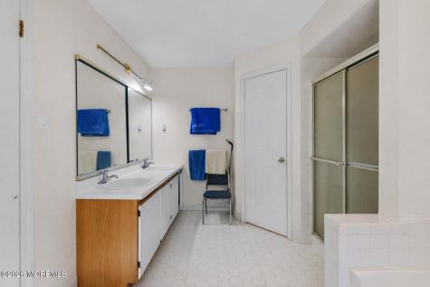 283 Plum Drive Marlboro NJ 07746
