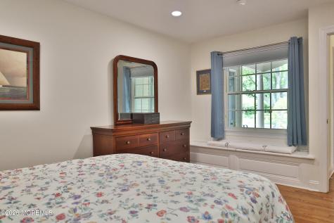50 Peach Tree Lane Little Silver NJ 07739