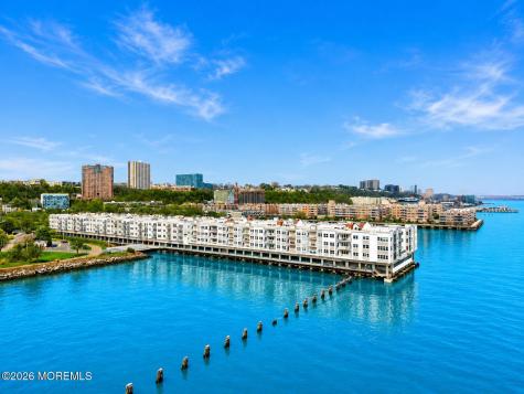324 Promenade Edgewater NJ 07020