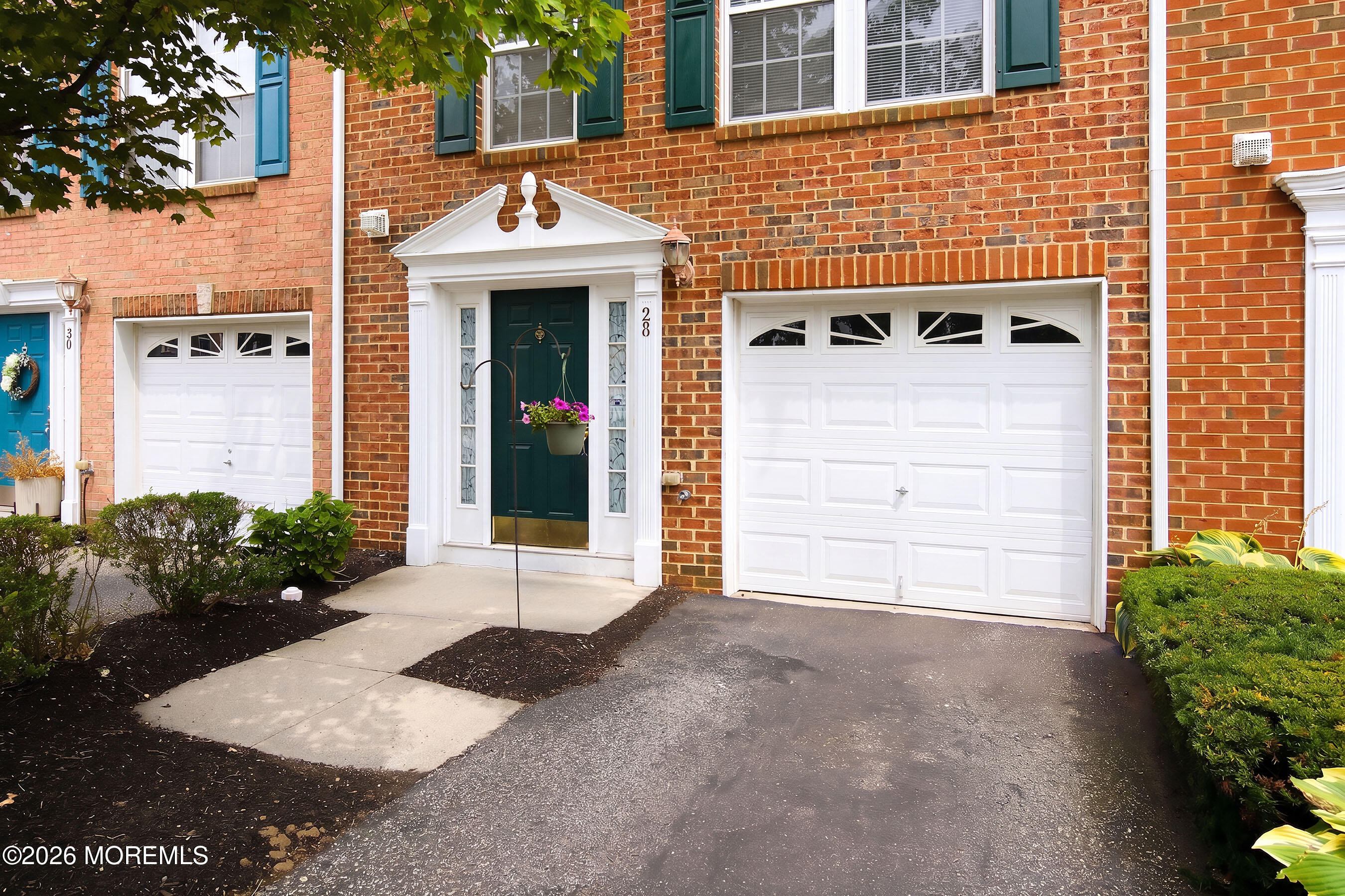 28 Abby Road Farmingdale NJ 07727