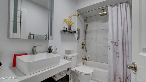 184 Old Orchard Lane Ocean Twp NJ 07712