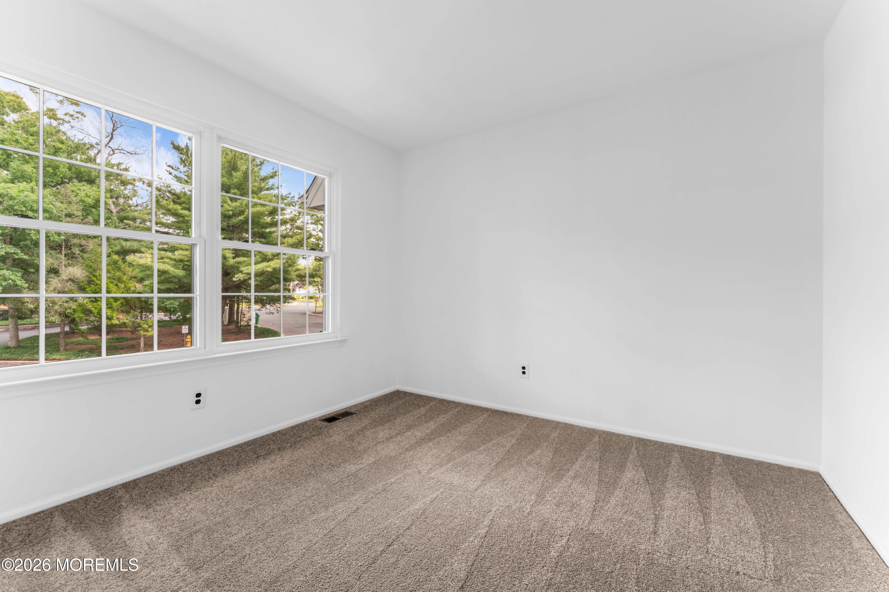 206 Bent Trail Toms River NJ 08753