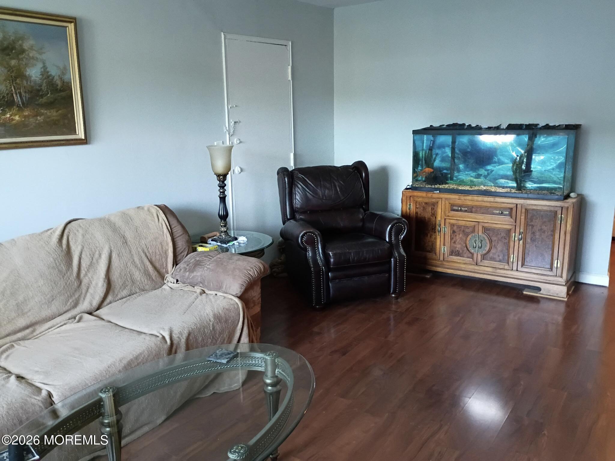 6 Lake Avenue East Brunswick NJ 08816