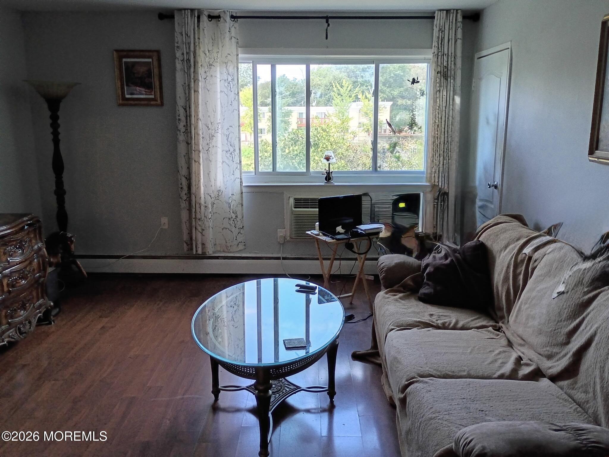 6 Lake Avenue East Brunswick NJ 08816