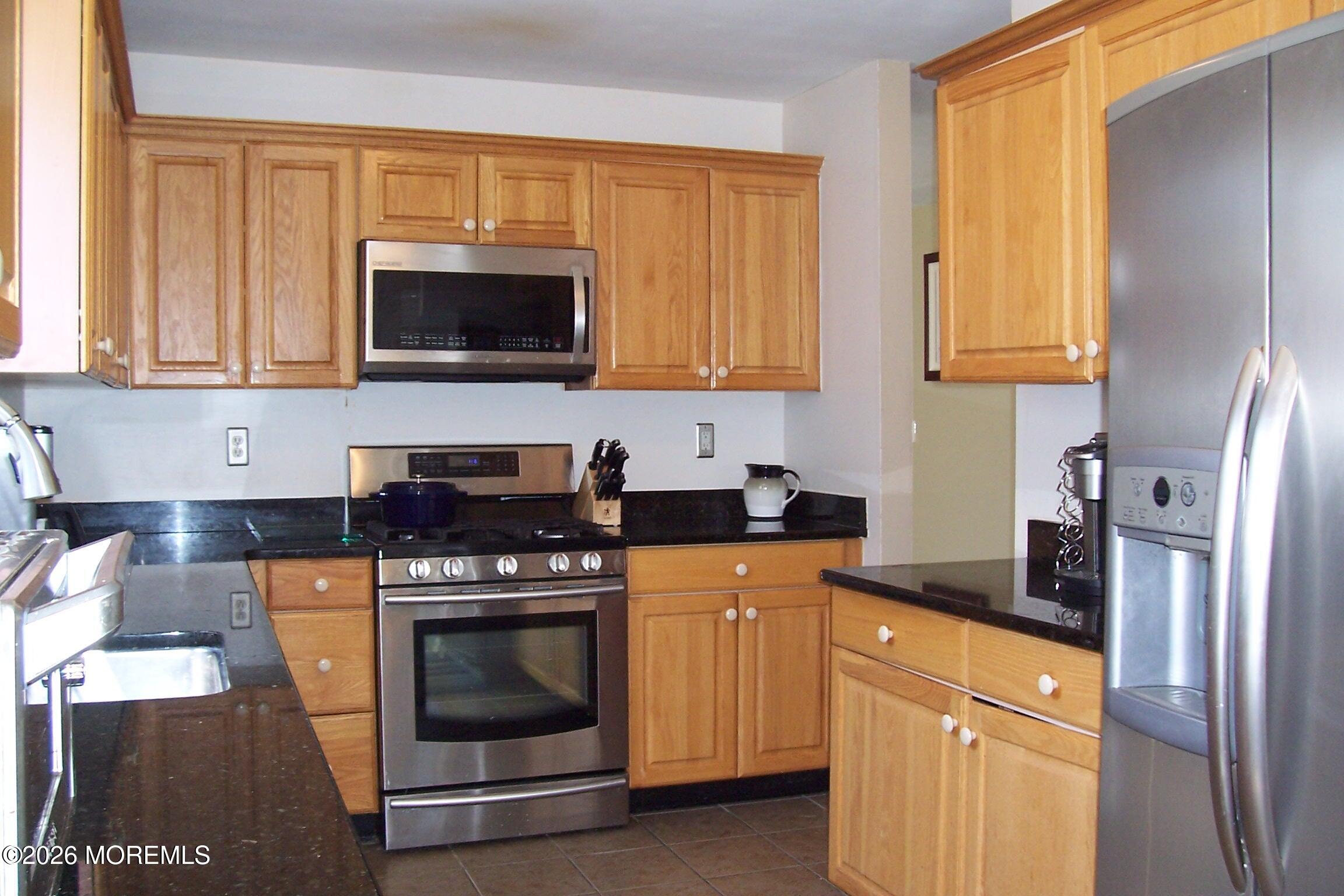 61 Maywood Run Tinton Falls NJ 07753