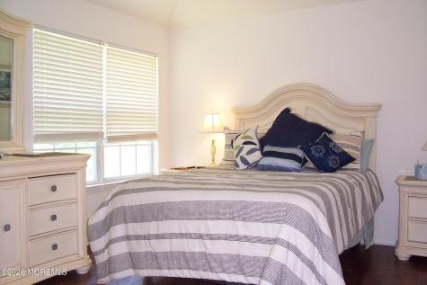 61 Maywood Run Tinton Falls NJ 07753