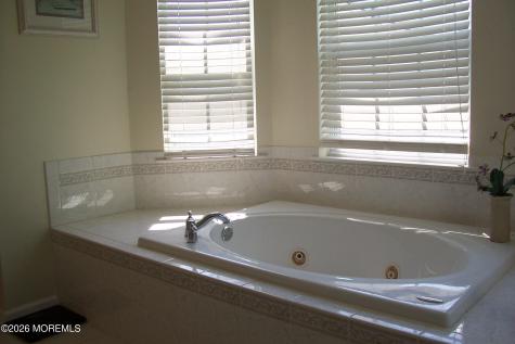 61 Maywood Run Tinton Falls NJ 07753