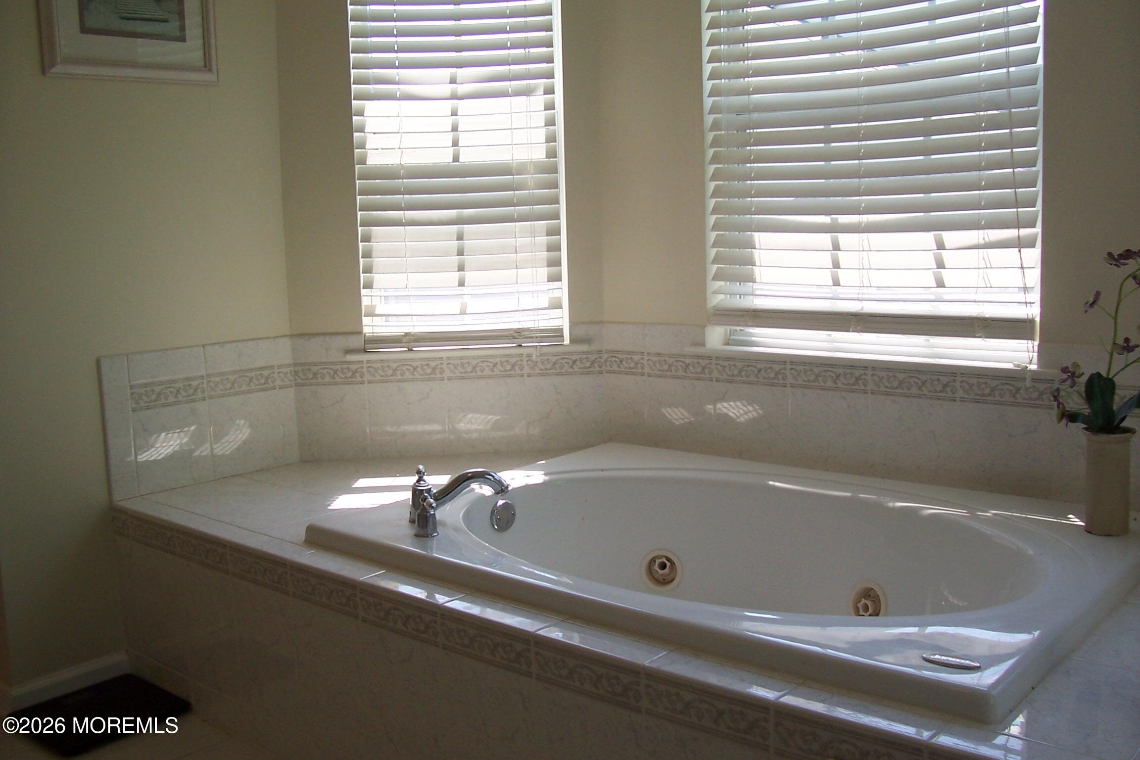 61 Maywood Run Tinton Falls NJ 07753