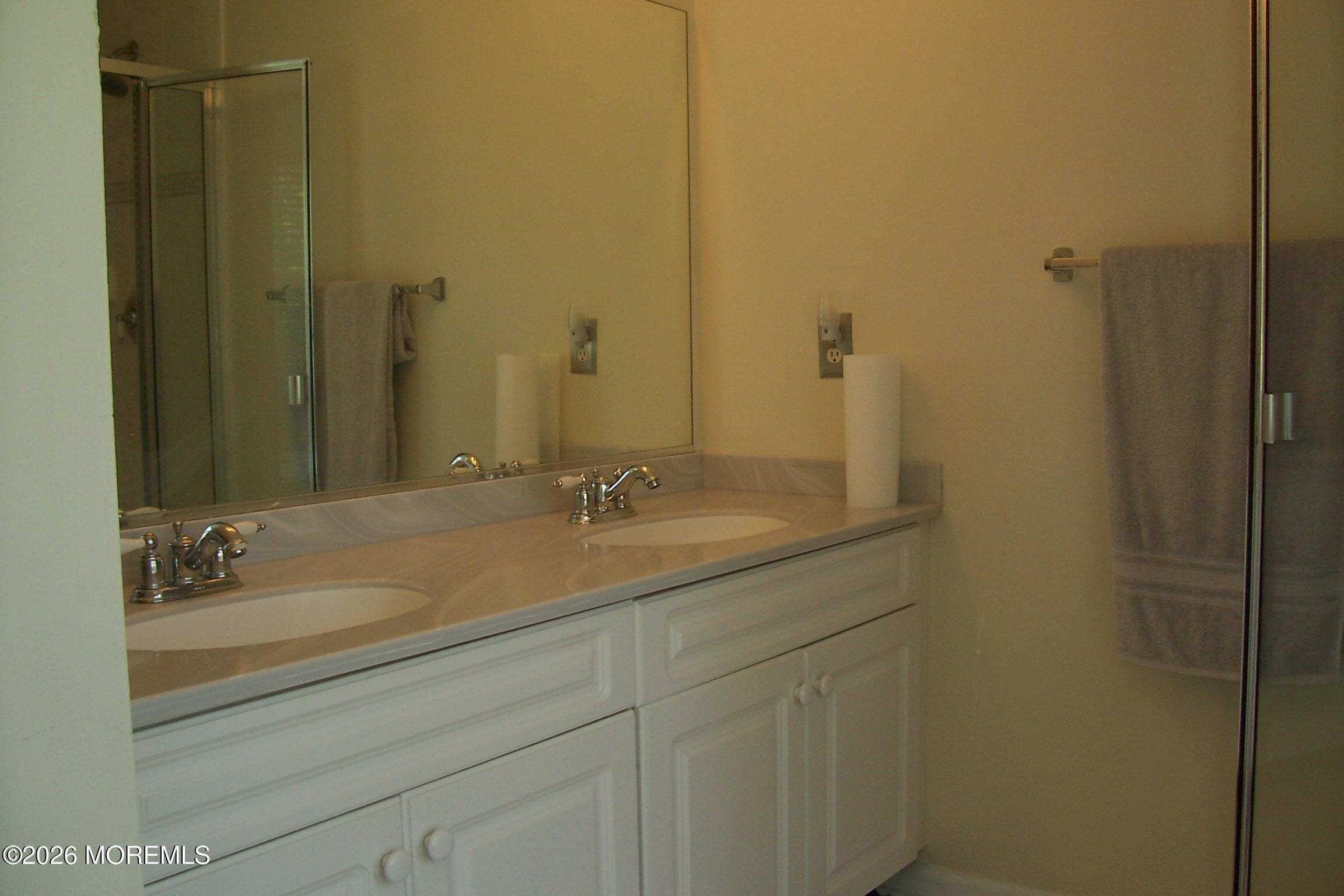 61 Maywood Run Tinton Falls NJ 07753