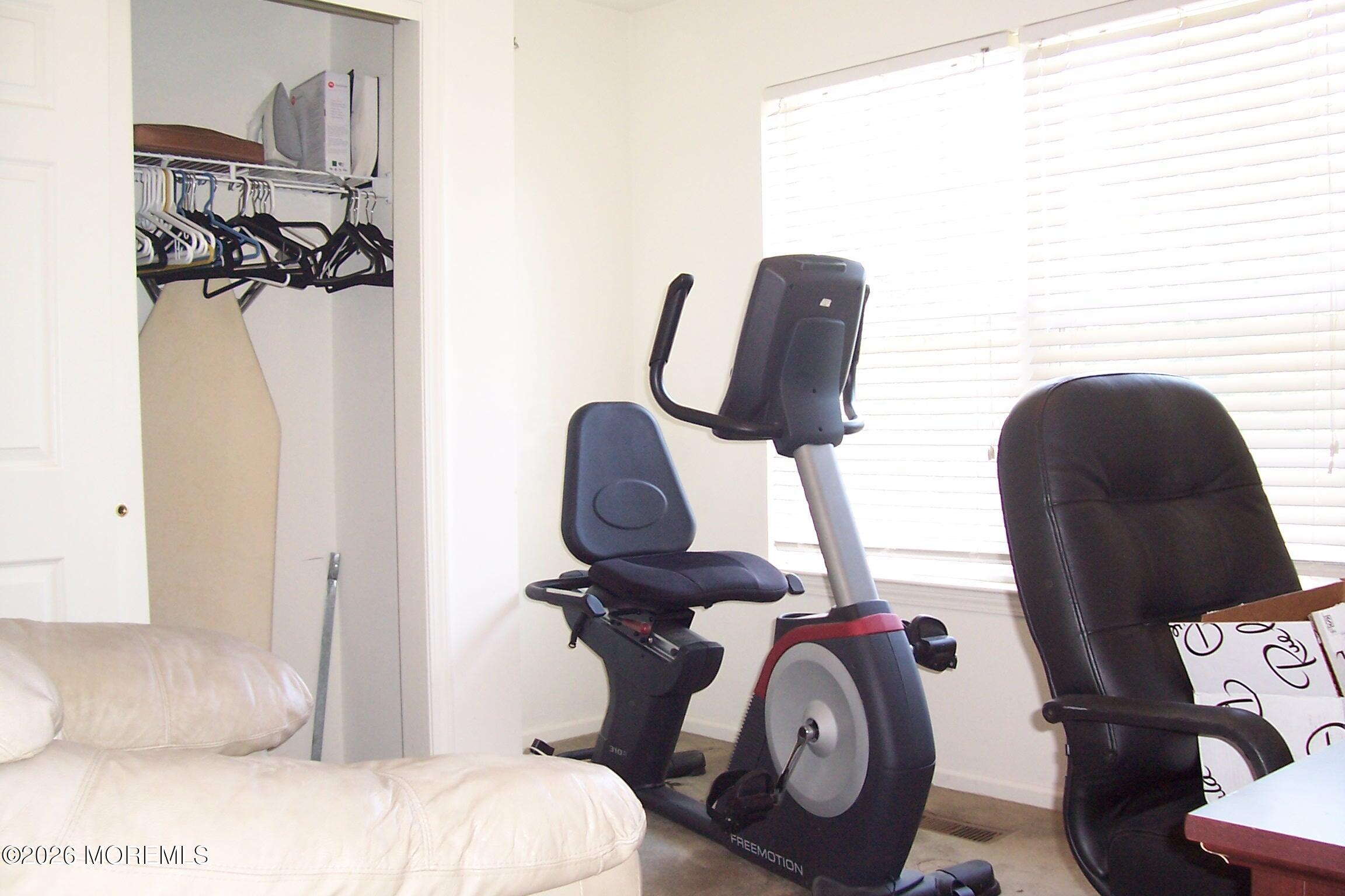 61 Maywood Run Tinton Falls NJ 07753