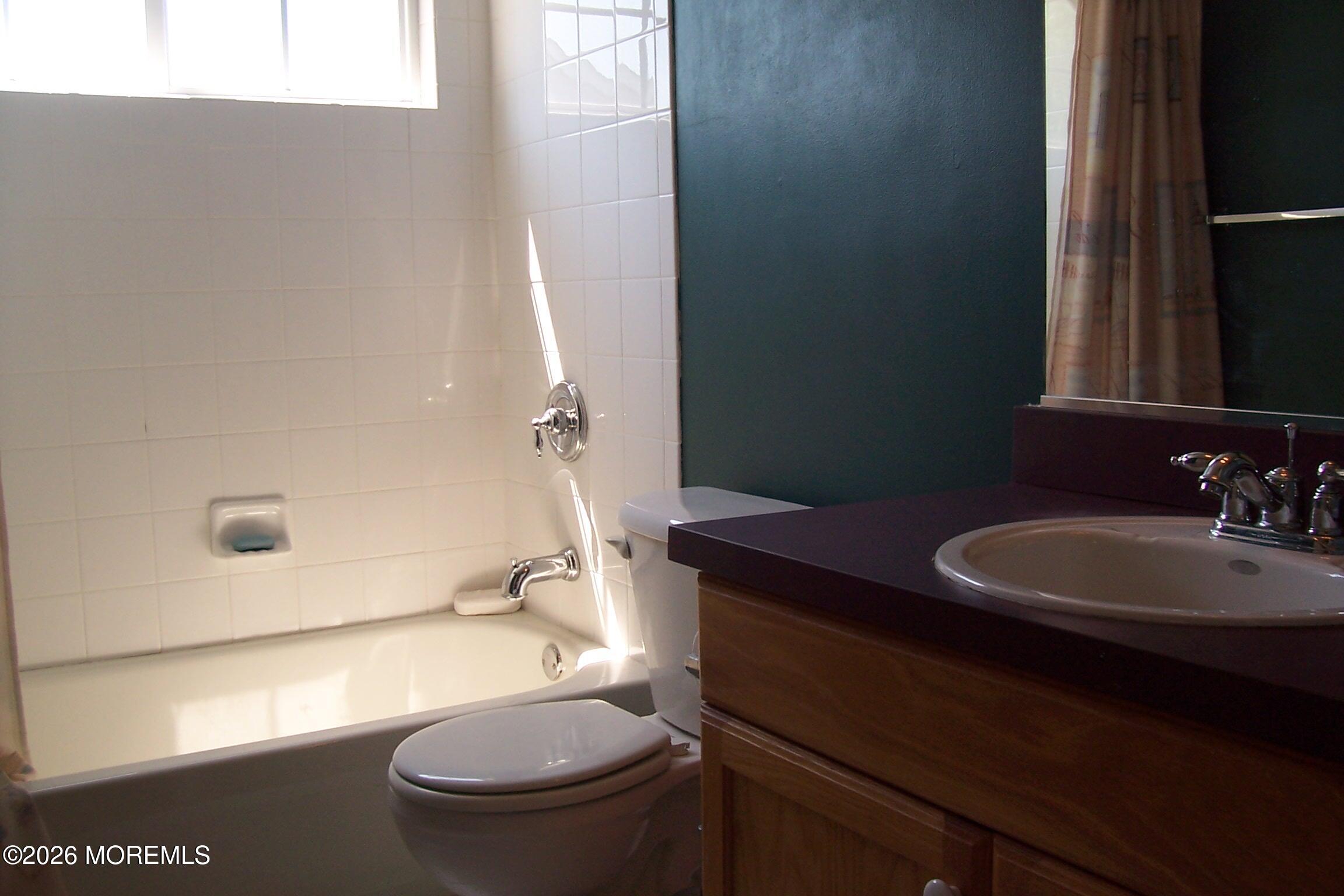 61 Maywood Run Tinton Falls NJ 07753