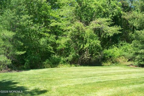 61 Maywood Run Tinton Falls NJ 07753