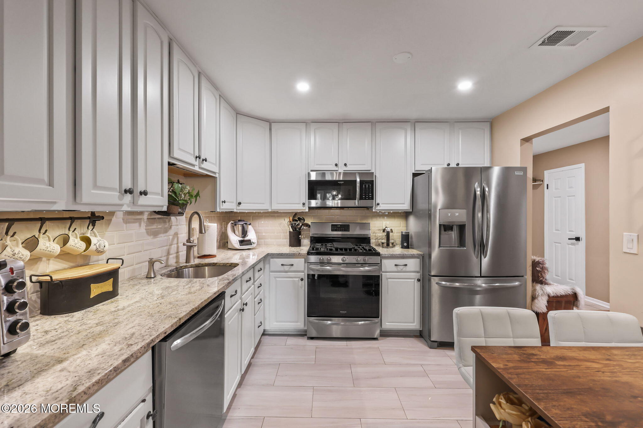 25 Sandpiper Drive Sayreville NJ 08859